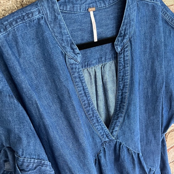 FREE PEOPLE Blue Denim Babydoll Dress / Size L / NWOT - Picture 3 of 8